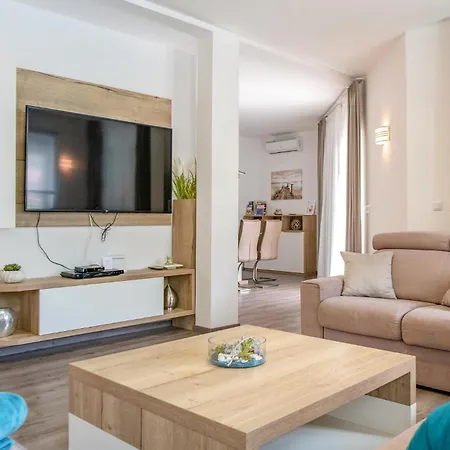3 Bedroom In Tatil Evi *